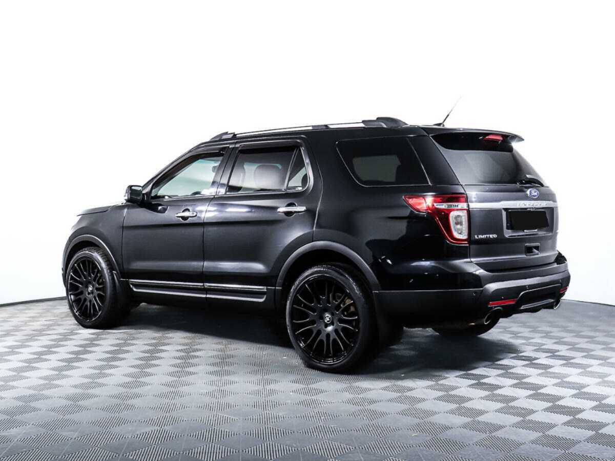Ford Explorer с пробегом — 2013 год. Фото: #6