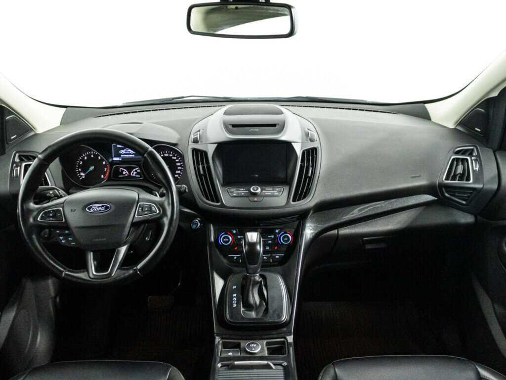 Ford Kuga с пробегом — 2018 год. Фото: #12