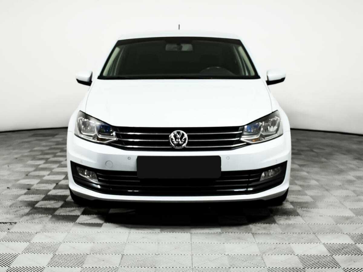 Volkswagen Polo с пробегом — 2018 год. Фото: #1