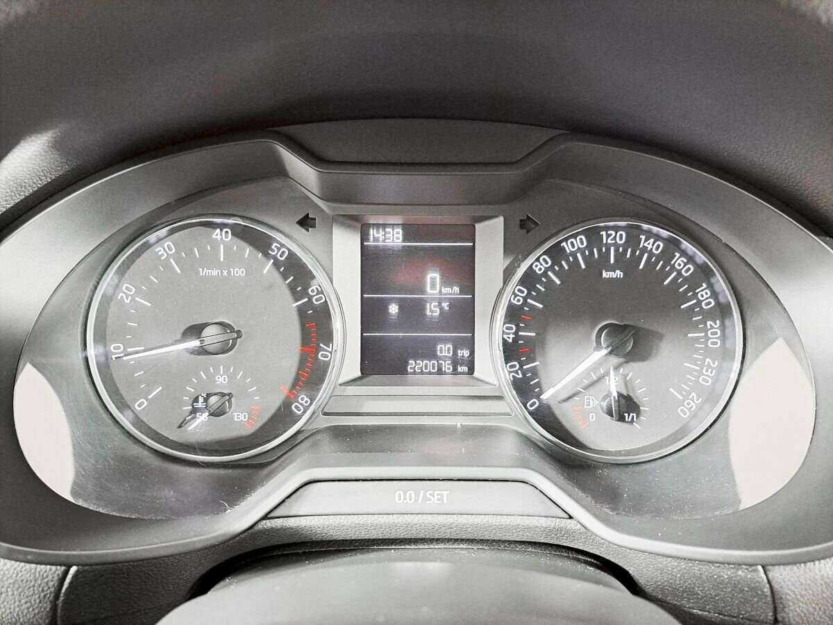 Skoda Octavia с пробегом — 2014 год. Фото: #9