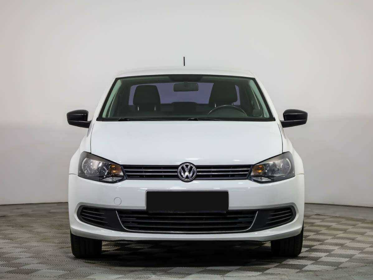 Volkswagen Polo с пробегом — 2013 год. Фото: #0