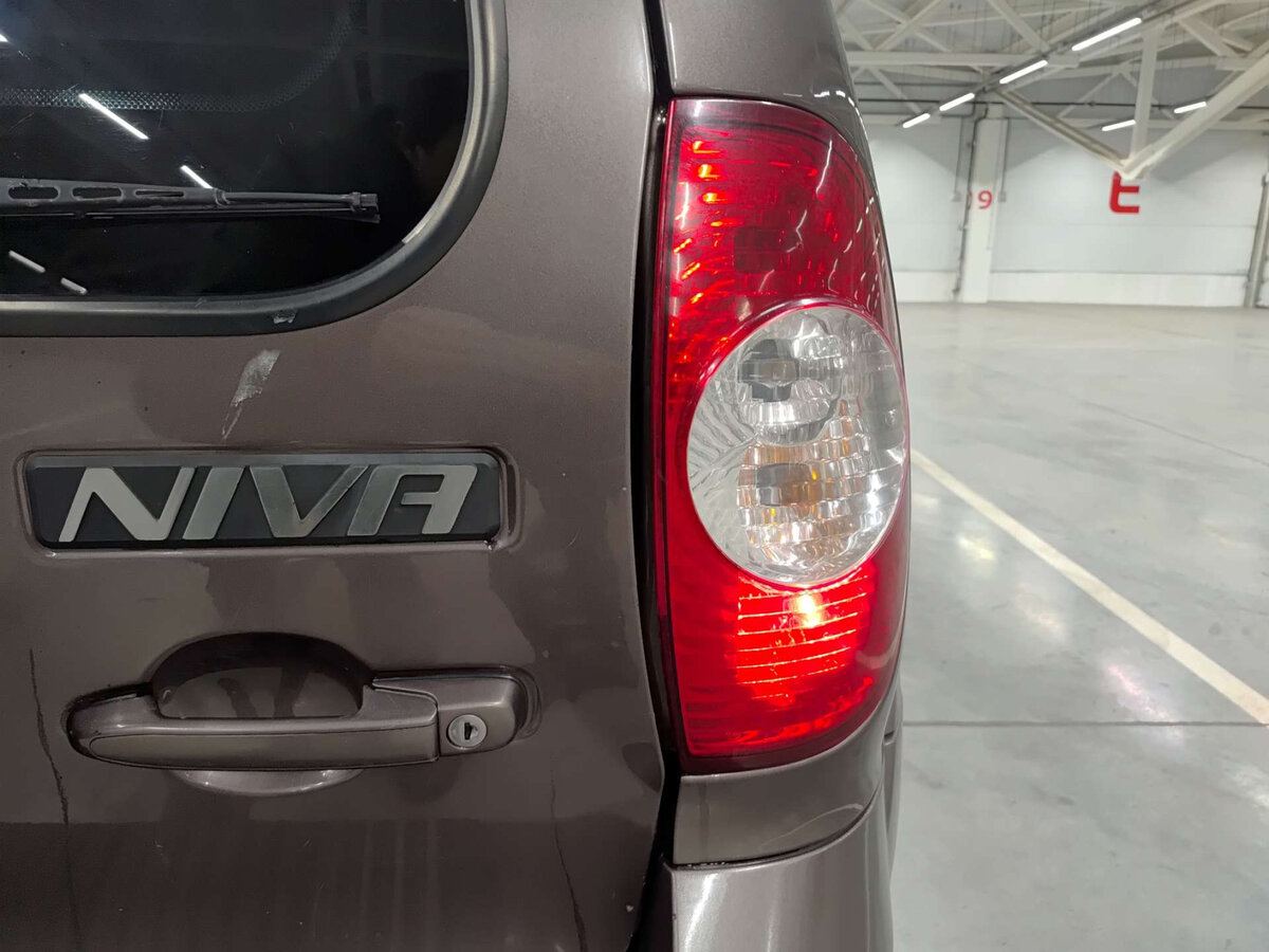 Chevrolet Niva с пробегом — 2016 год. Фото: #8