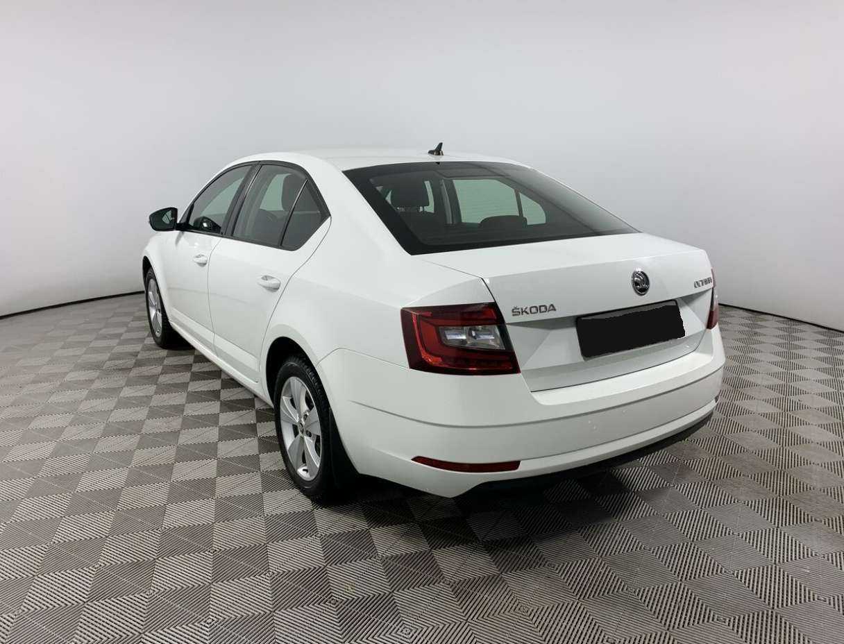 Skoda Octavia с пробегом — 2018 год. Фото: #6