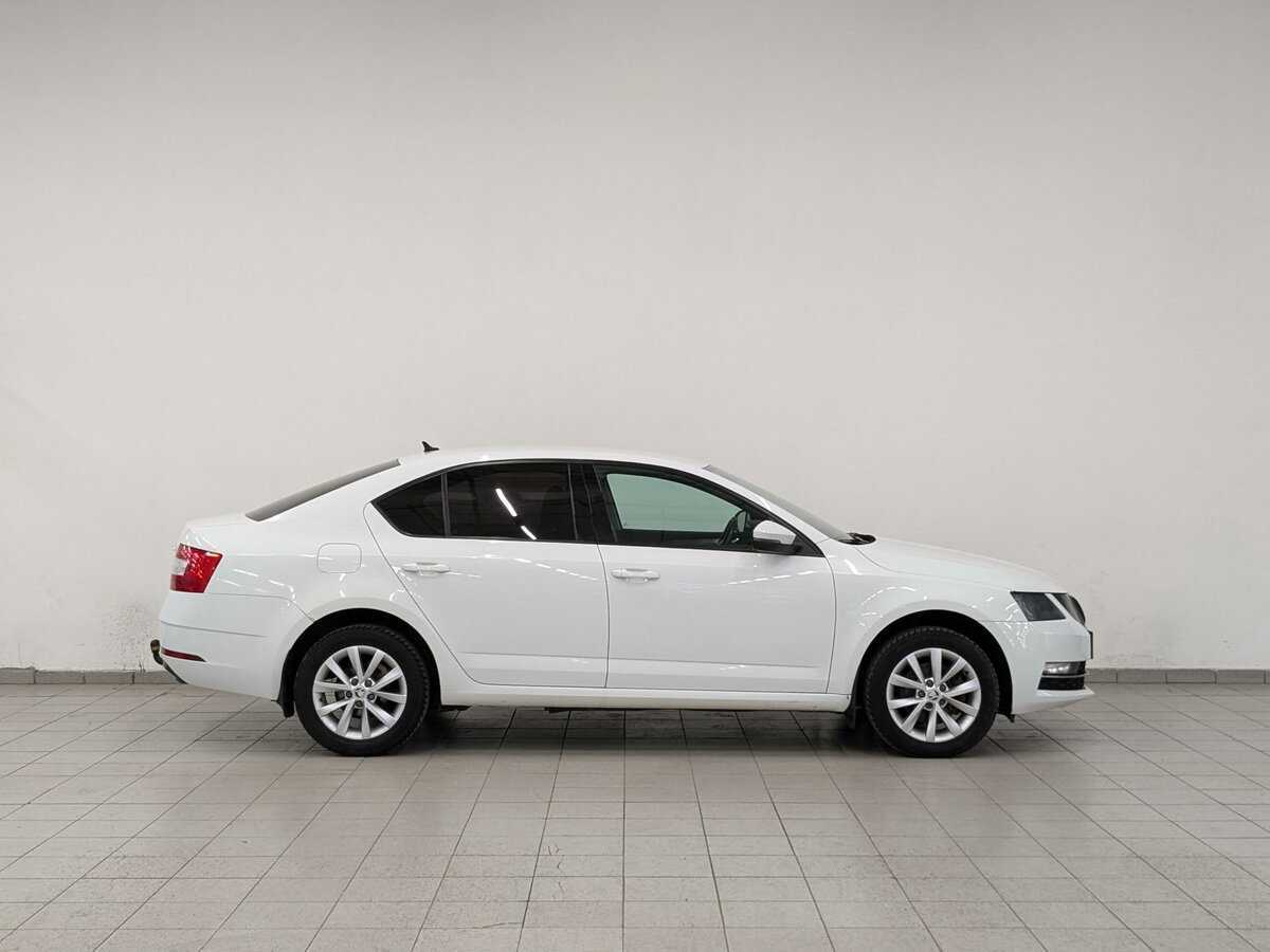 Skoda Octavia с пробегом — 2017 год. Фото: #3