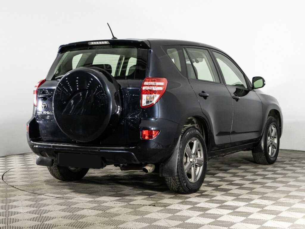 Toyota RAV4 с пробегом — 2012 год. Фото: #4