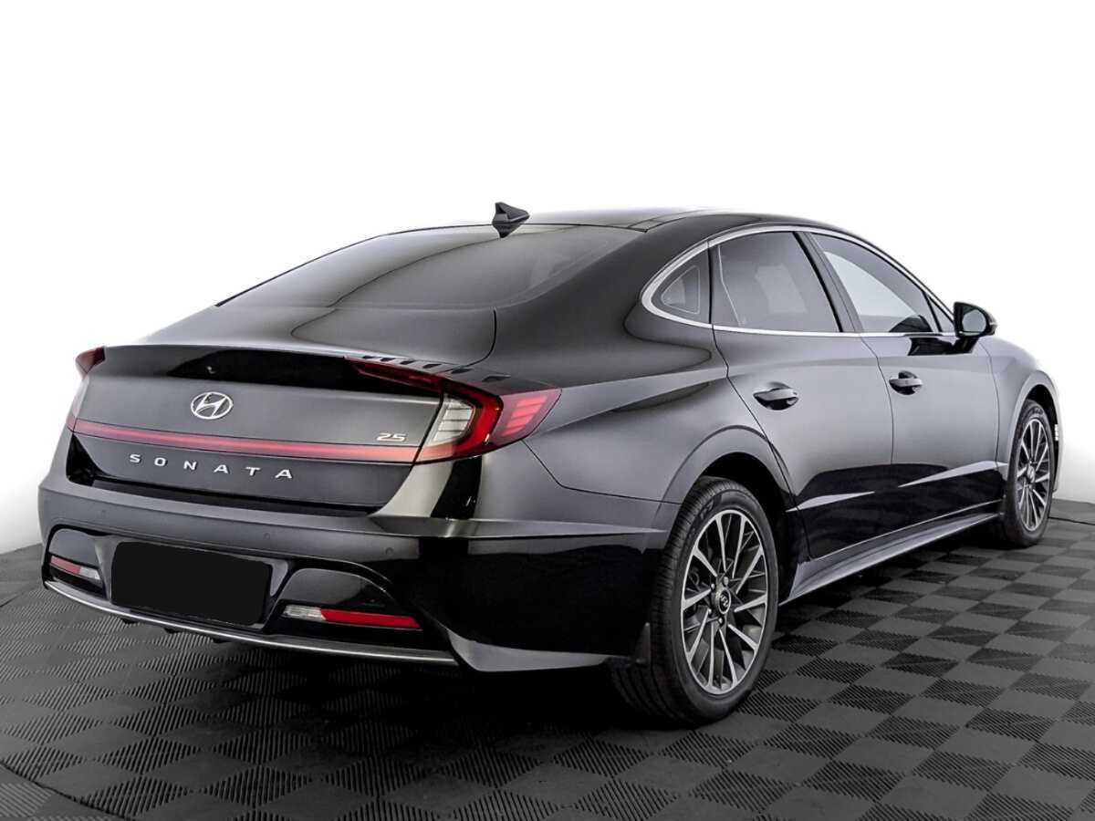 Hyundai Sonata с пробегом — 2022 год. Фото: #4
