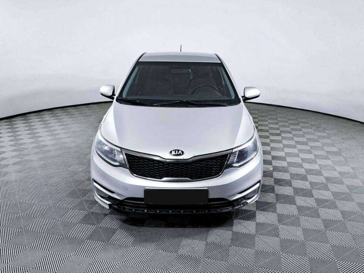 Kia Rio с пробегом — 2015 год. Фото: #1