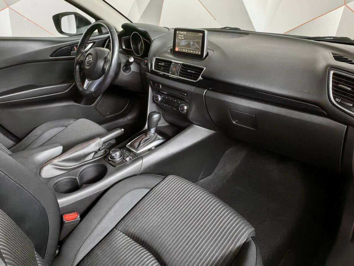 Mazda 3 с пробегом — 2014 год. Фото: #8