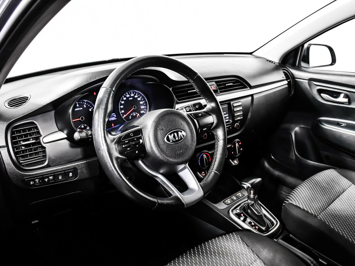 Kia Rio с пробегом — 2019 год. Фото: #9