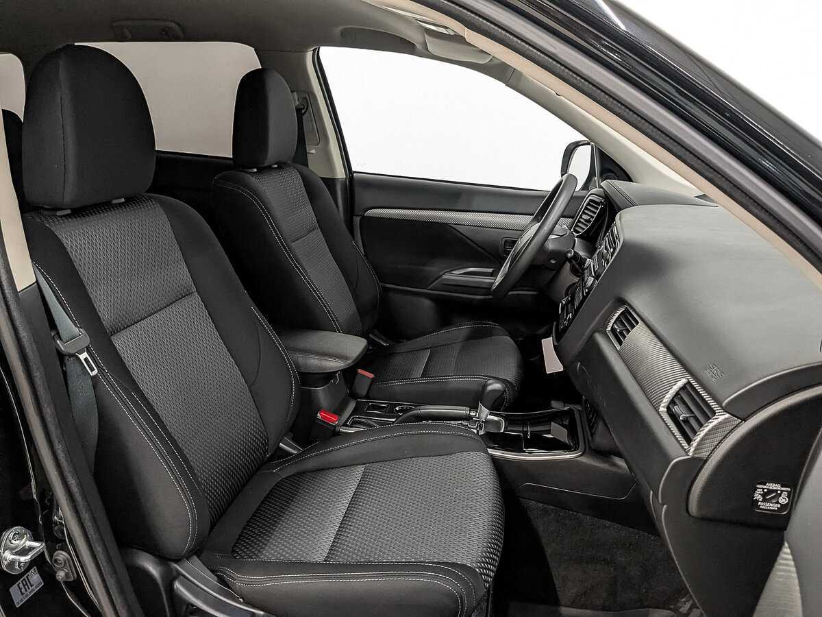 Mitsubishi Outlander с пробегом — 2018 год. Фото: #22