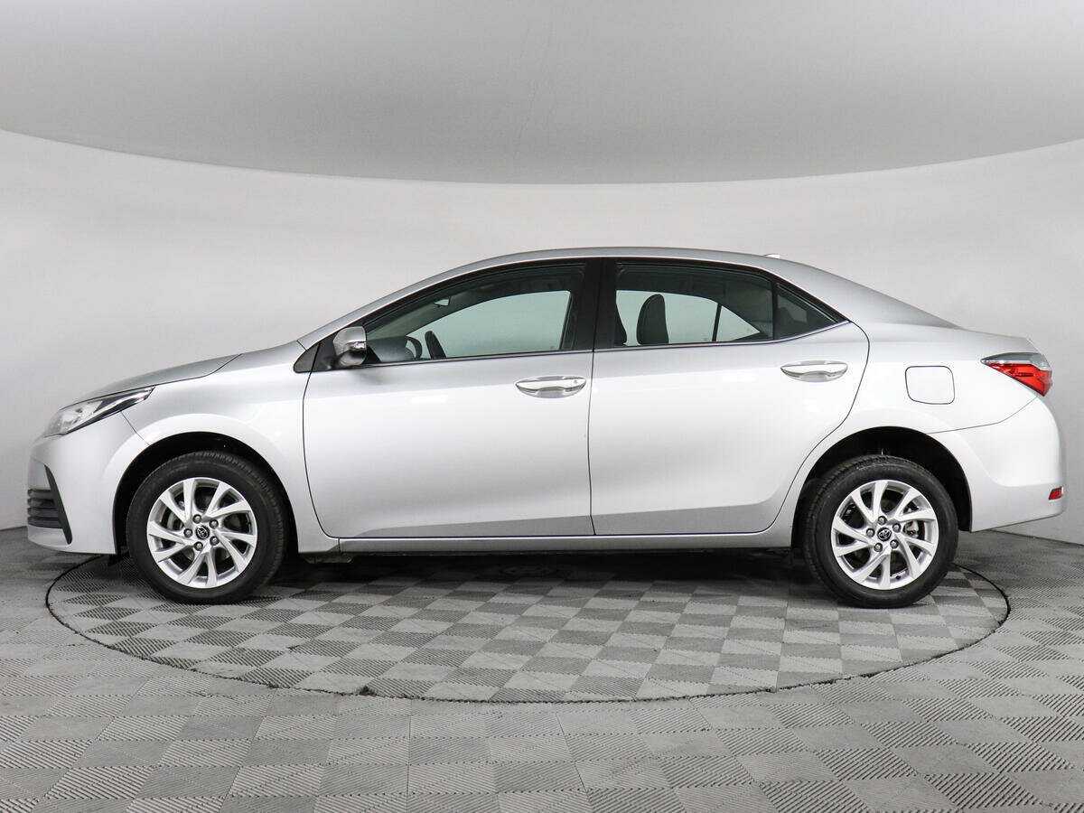 Toyota Corolla с пробегом — 2017 год. Фото: #7