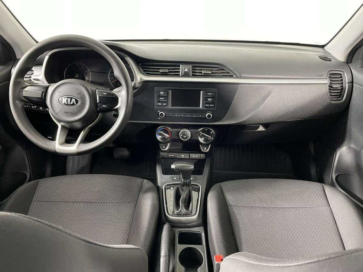 Kia Rio с пробегом — 2021 год. Фото: #6