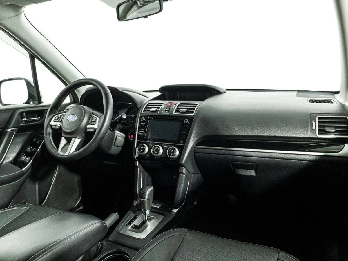Subaru Forester с пробегом — 2018 год. Фото: #8