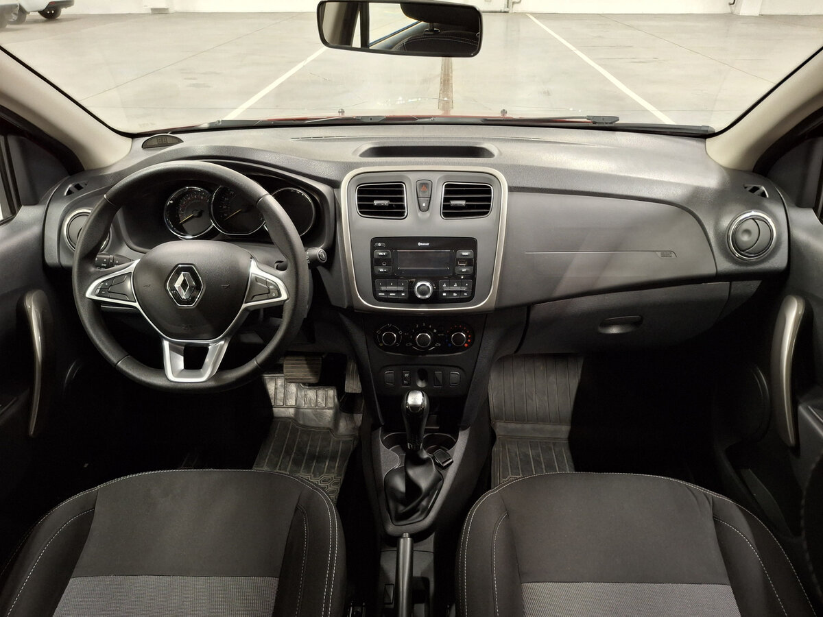 Renault Sandero с пробегом — 2021 год. Фото: #13