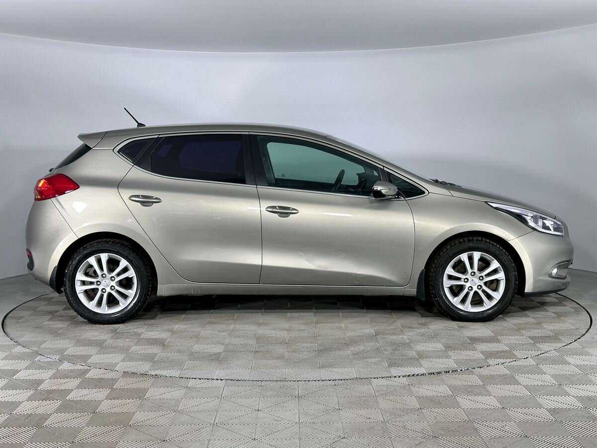 Kia Ceed с пробегом — 2014 год. Фото: #4