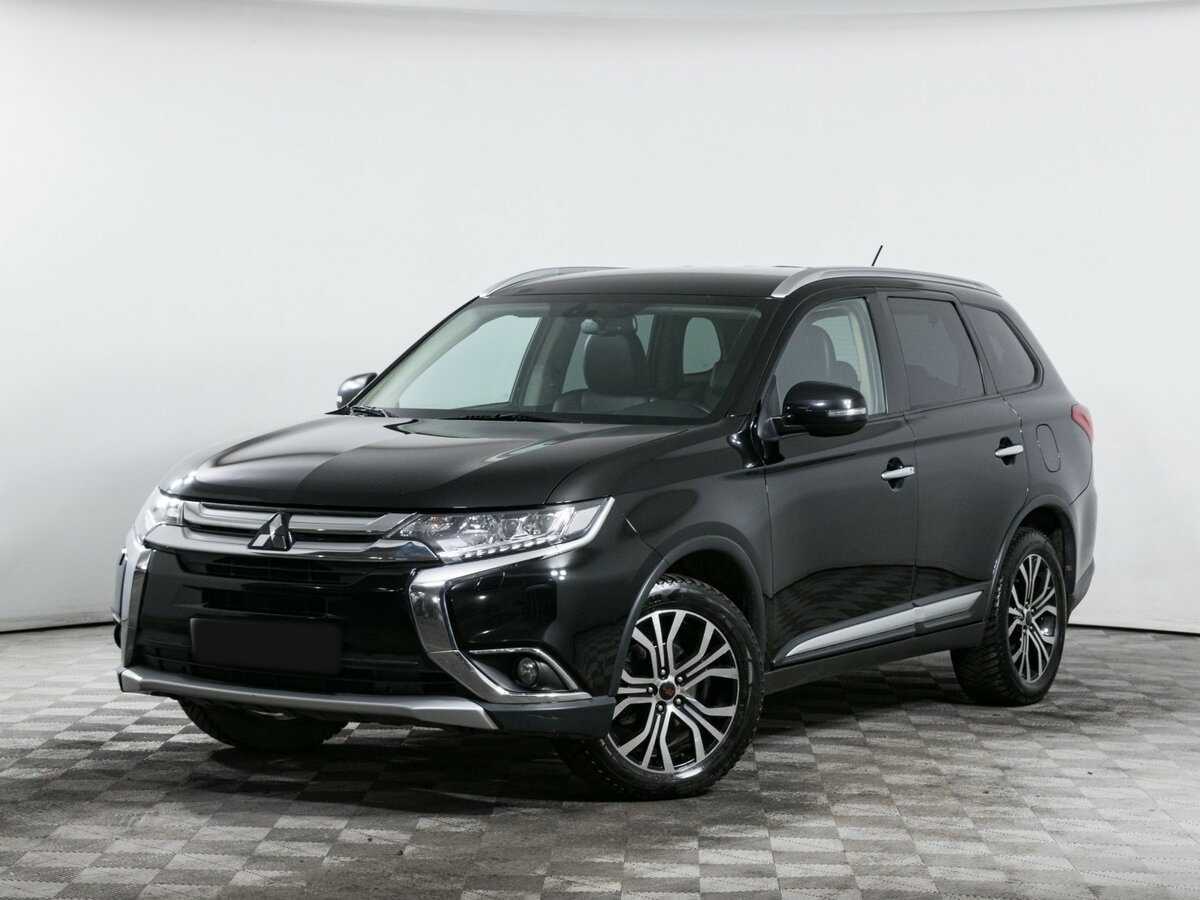 Mitsubishi Outlander с пробегом — 2015 год. Фото: #0