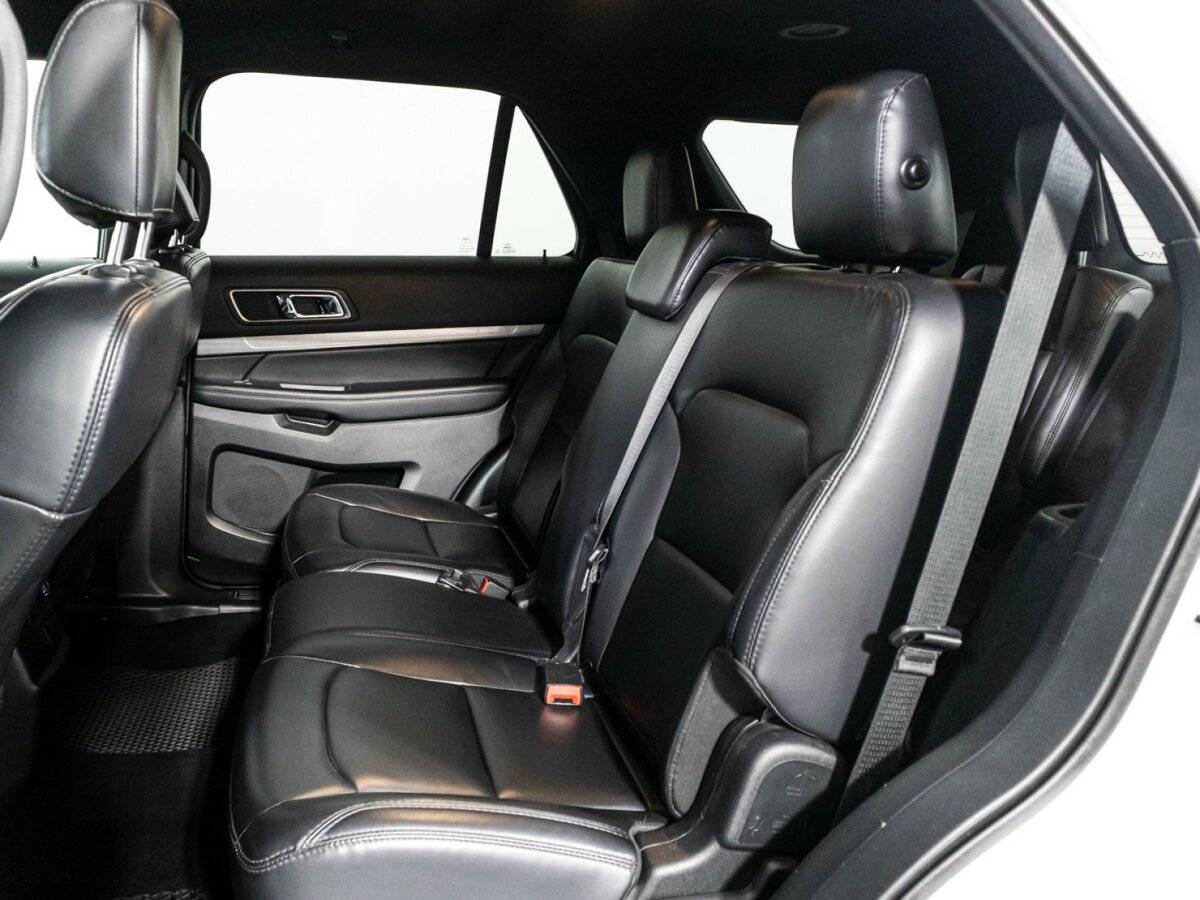 Ford Explorer с пробегом — 2019 год. Фото: #7