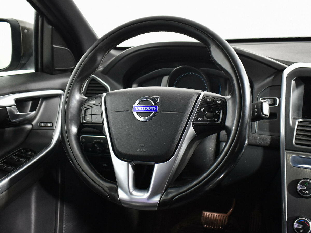 Volvo XC60 с пробегом — 2014 год. Фото: #18