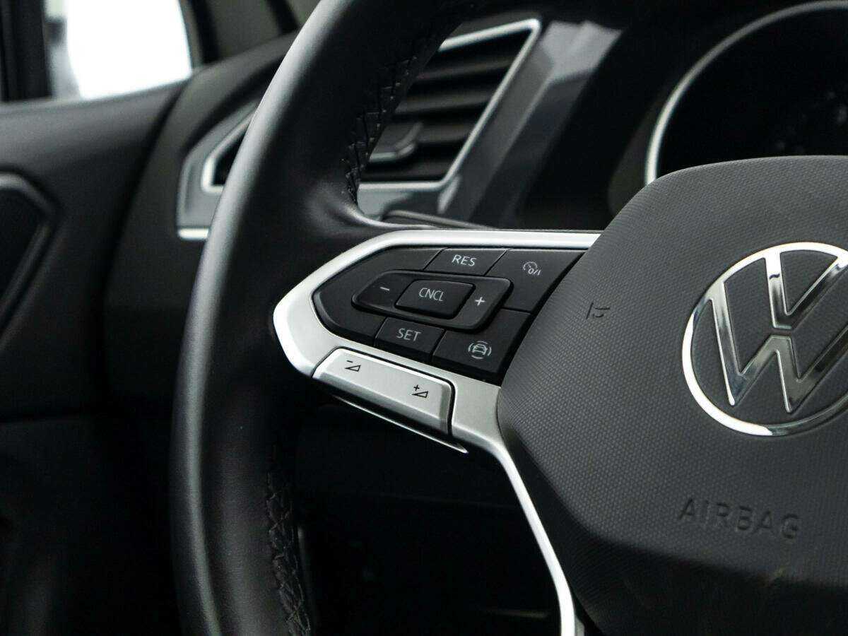 Volkswagen Tiguan с пробегом — 2021 год. Фото: #16