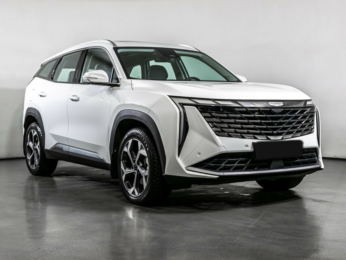 Geely Atlas с пробегом — 2024 год. Фото: #2