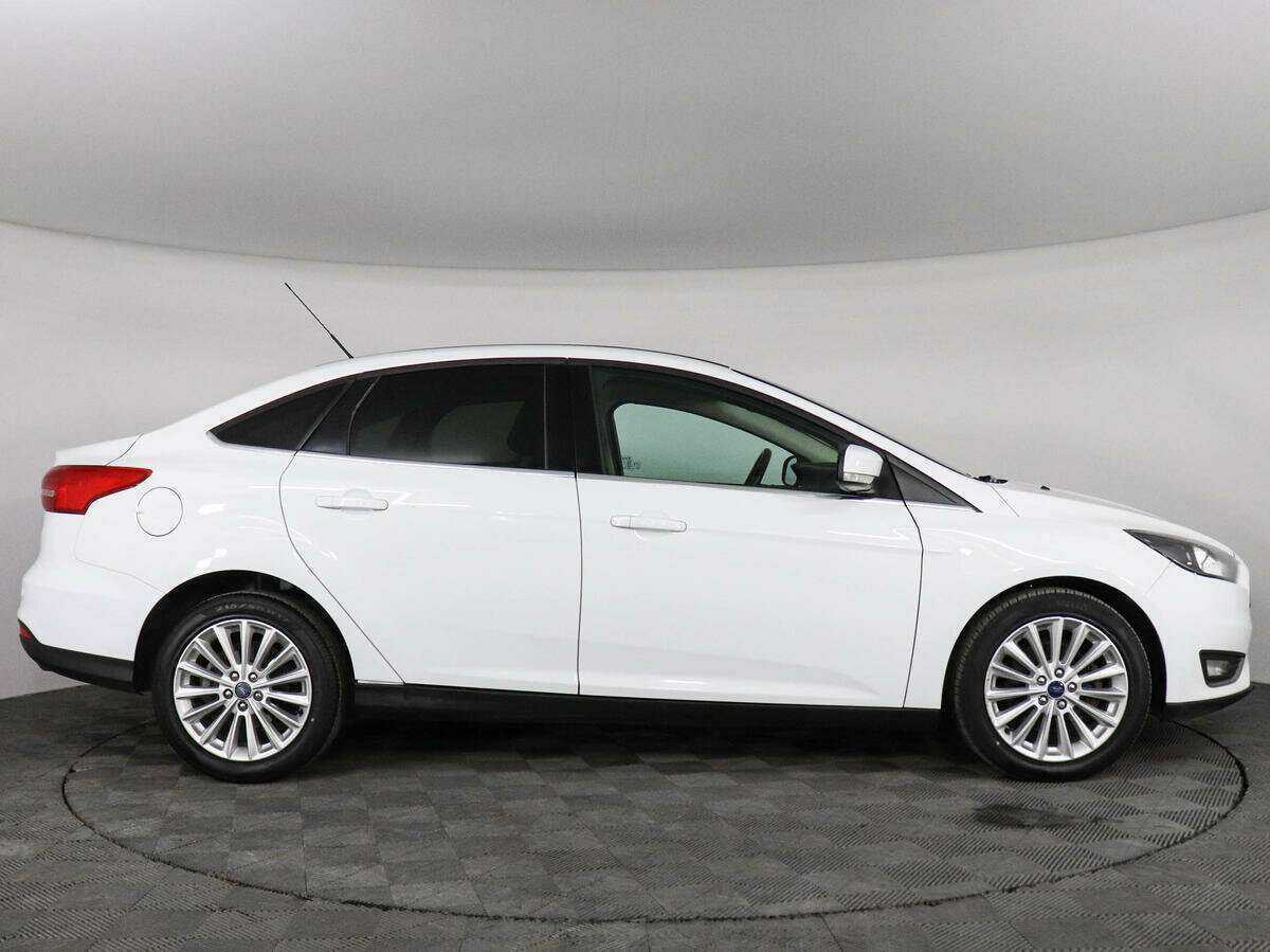 Ford Focus с пробегом — 2015 год. Фото: #3