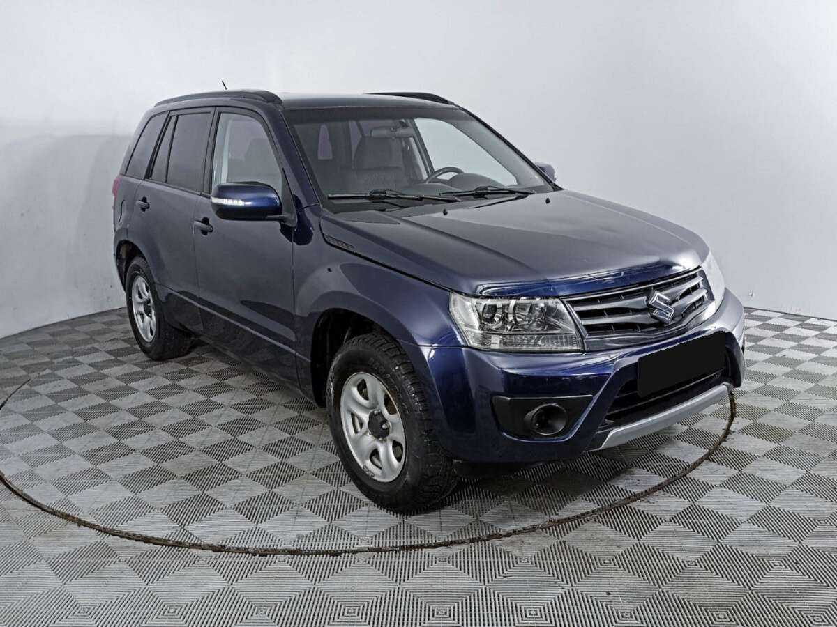 Suzuki Grand Vitara с пробегом — 2012 год. Фото: #2