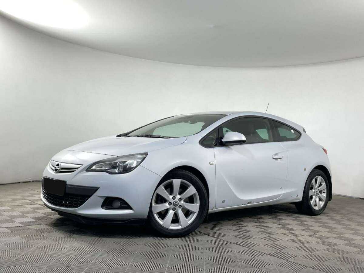 Opel Astra с пробегом — 2013 год. Посмотреть фото