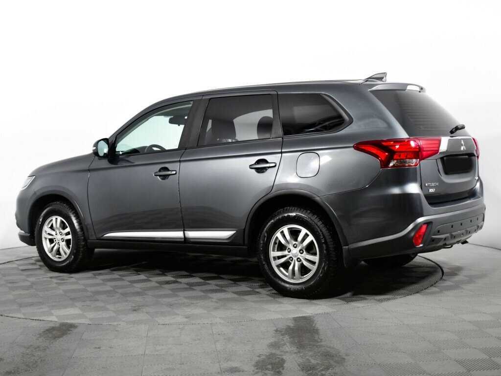 Mitsubishi Outlander с пробегом — 2019 год. Фото: #6