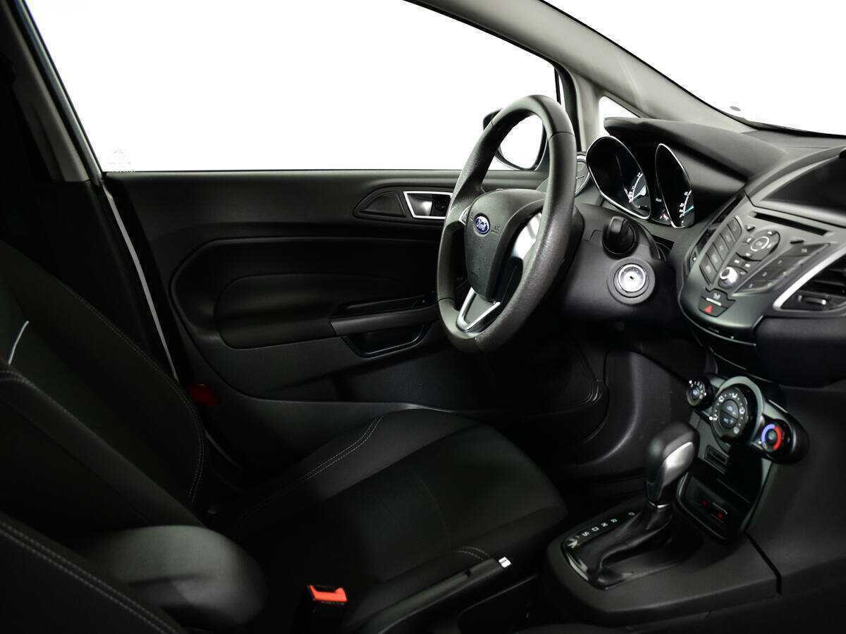 Ford Fiesta с пробегом — 2017 год. Фото: #8
