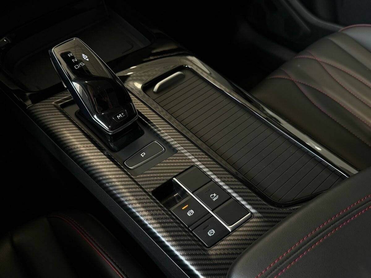 FAW Bestune T55 с пробегом — 2023 год. Фото: #29