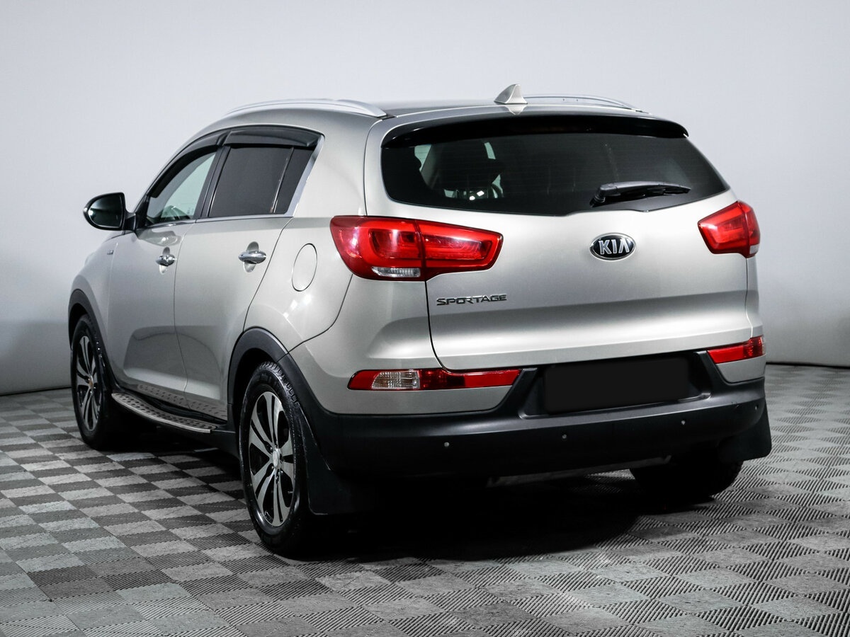 Kia Sportage с пробегом — 2015 год. Фото: #6