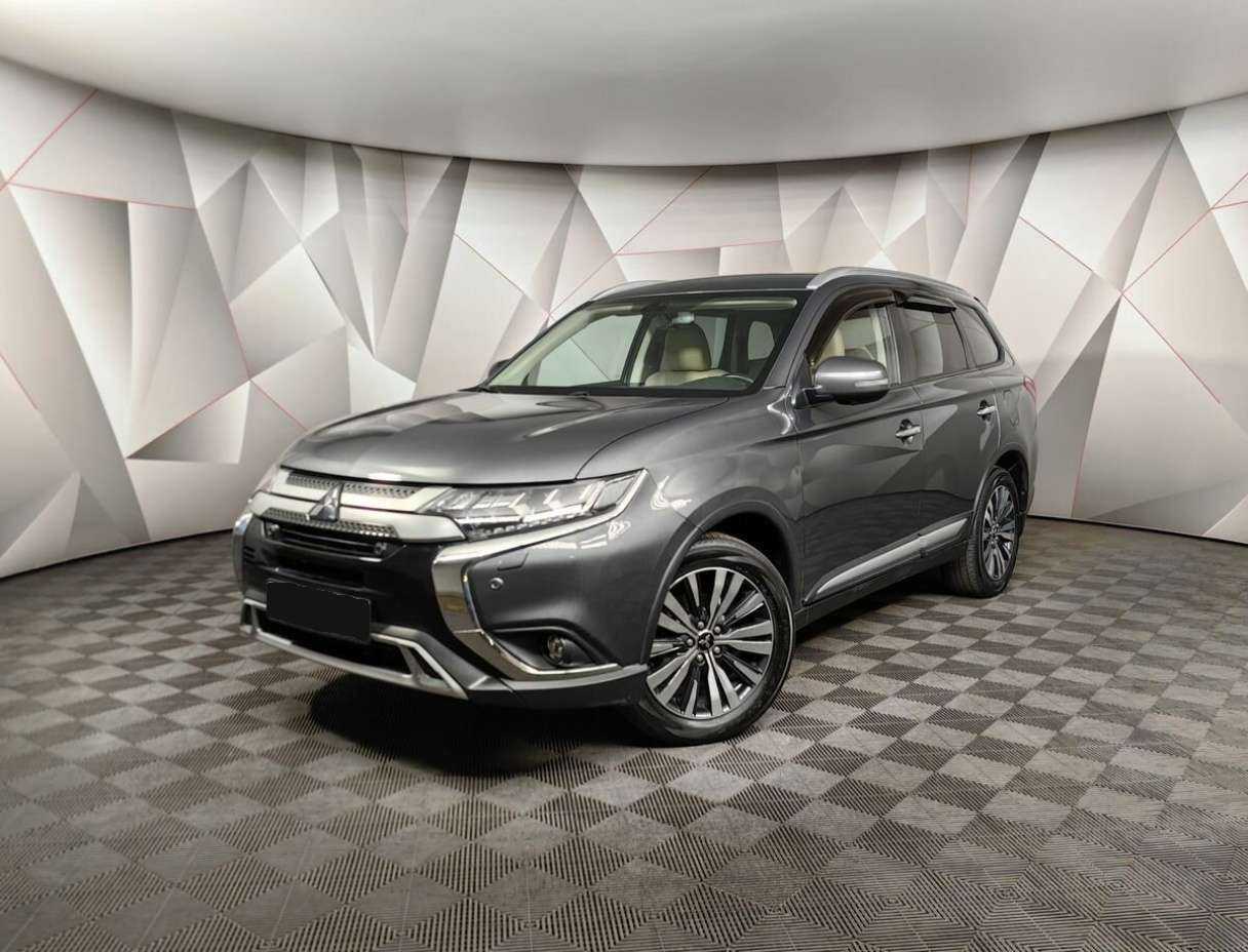Mitsubishi Outlander с пробегом — 2019 год. Фото: #0