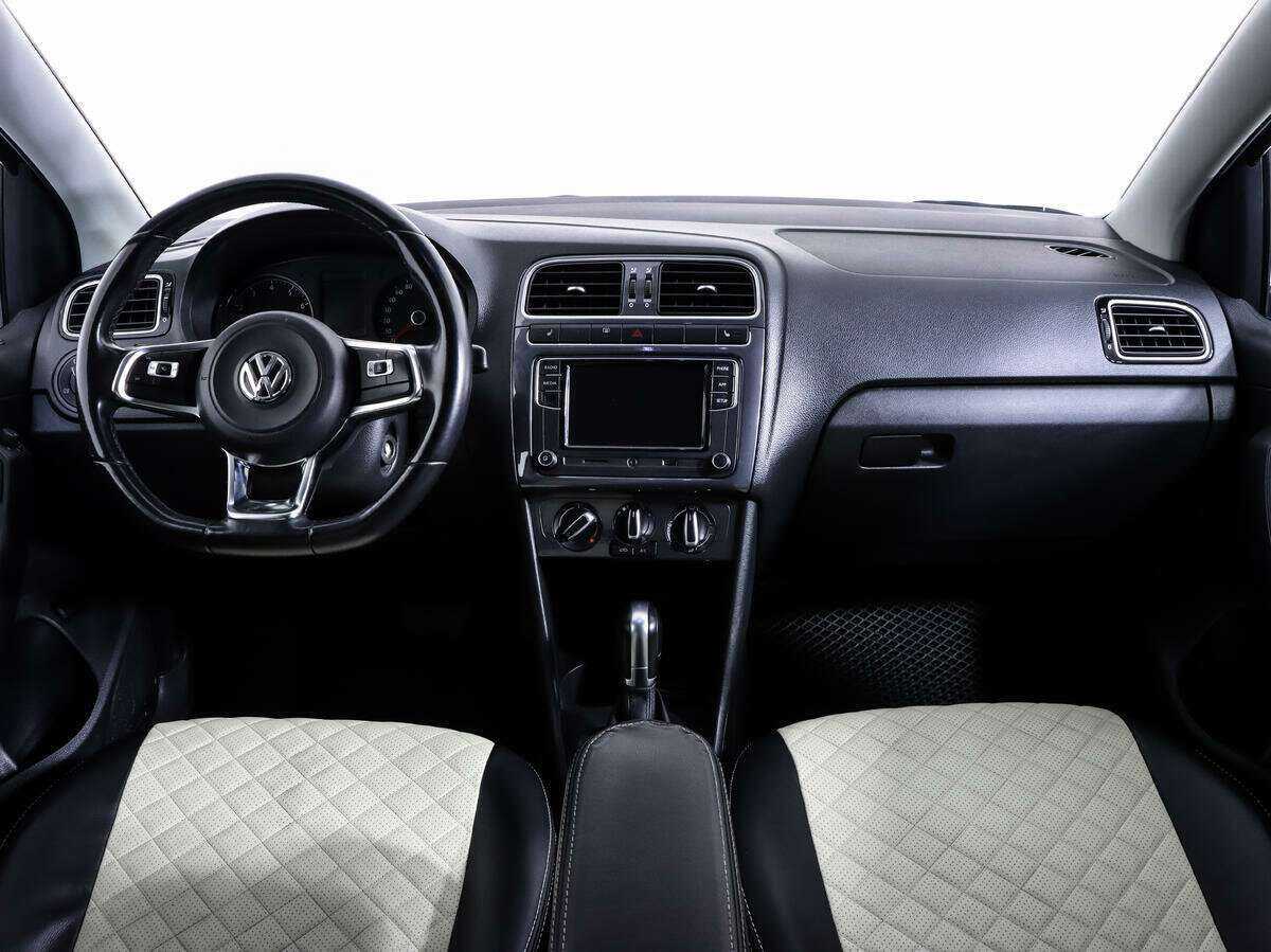 Volkswagen Polo с пробегом — 2020 год. Фото: #9