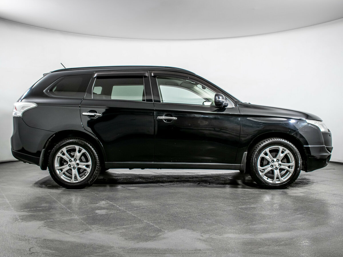 Mitsubishi Outlander с пробегом — 2013 год. Фото: #3