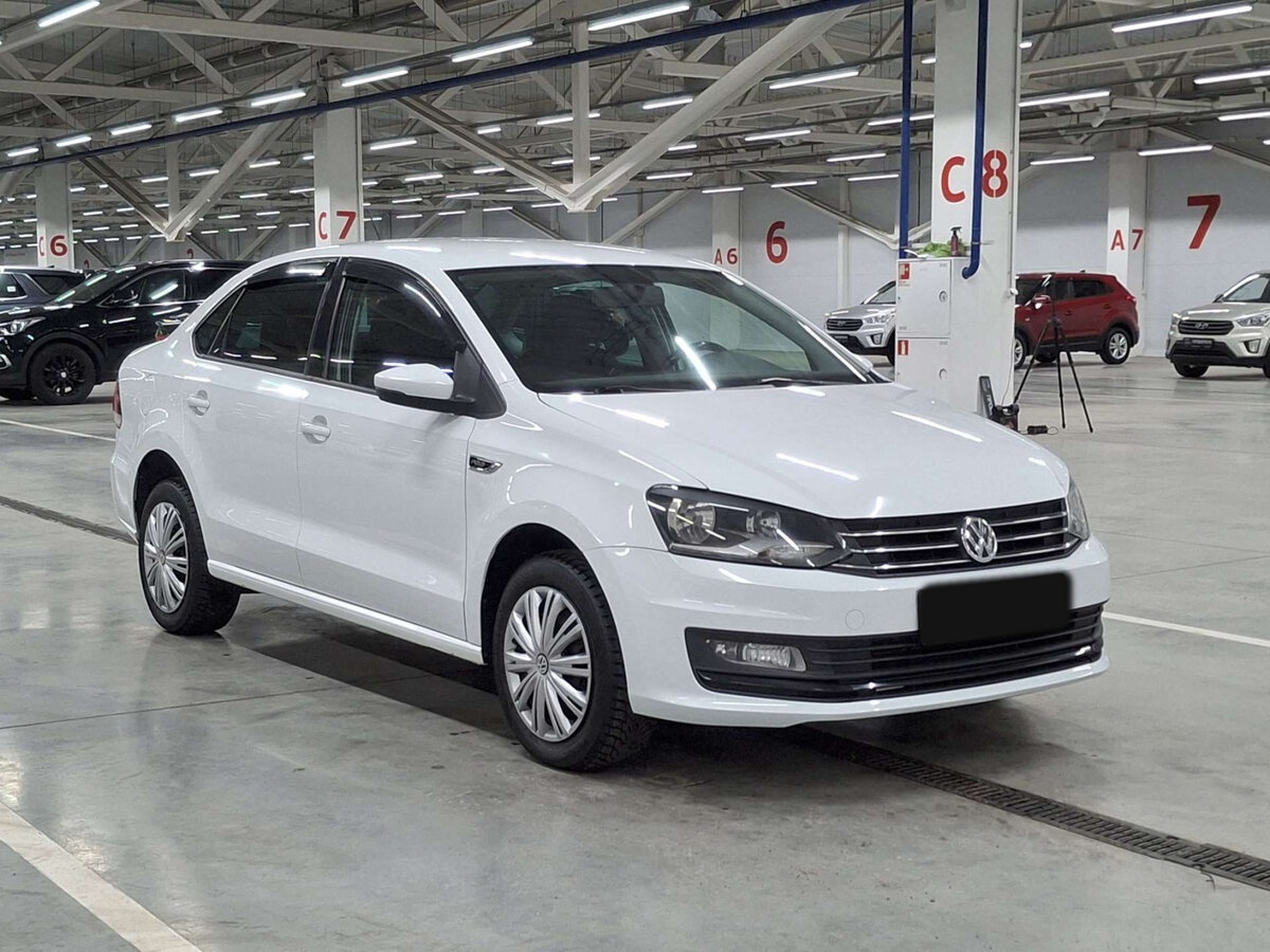 Volkswagen Polo с пробегом — 2018 год. Фото: #2