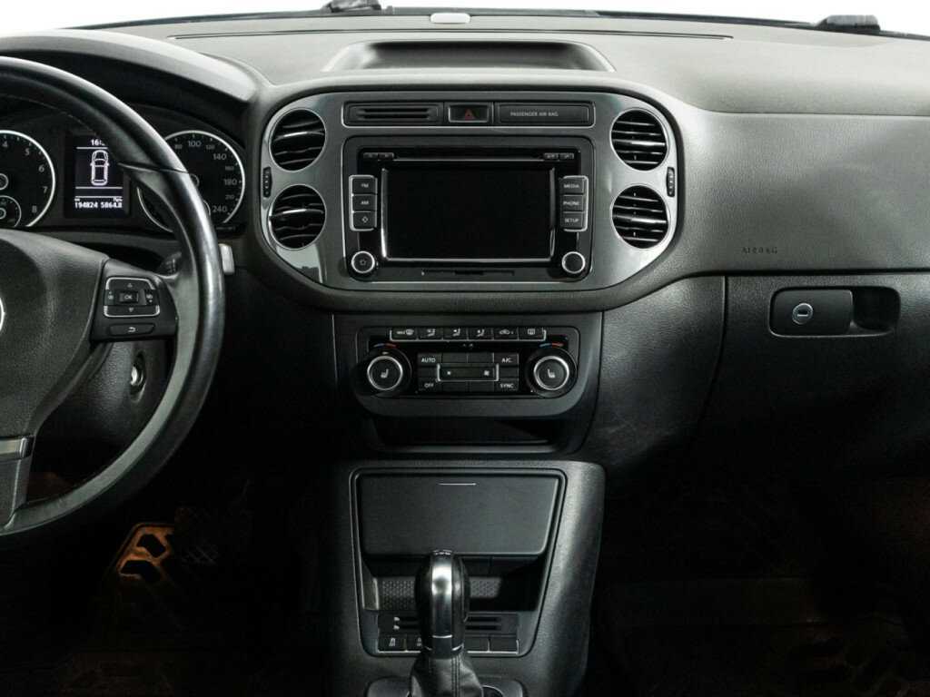 Volkswagen Tiguan с пробегом — 2015 год. Фото: #13