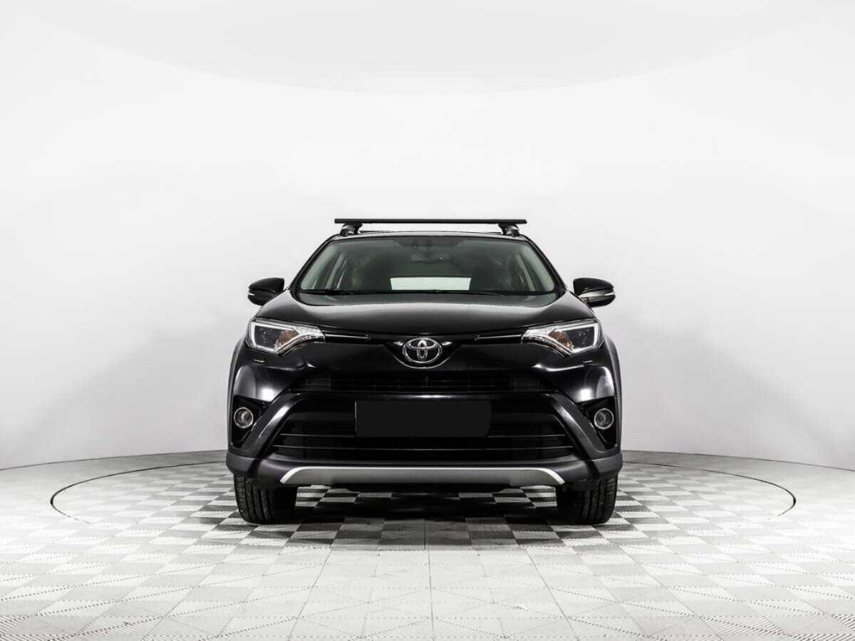 Toyota RAV4 с пробегом — 2016 год. Фото: #1