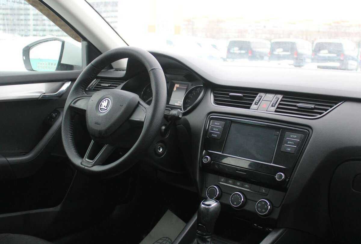 Skoda Octavia с пробегом — 2017 год. Фото: #8