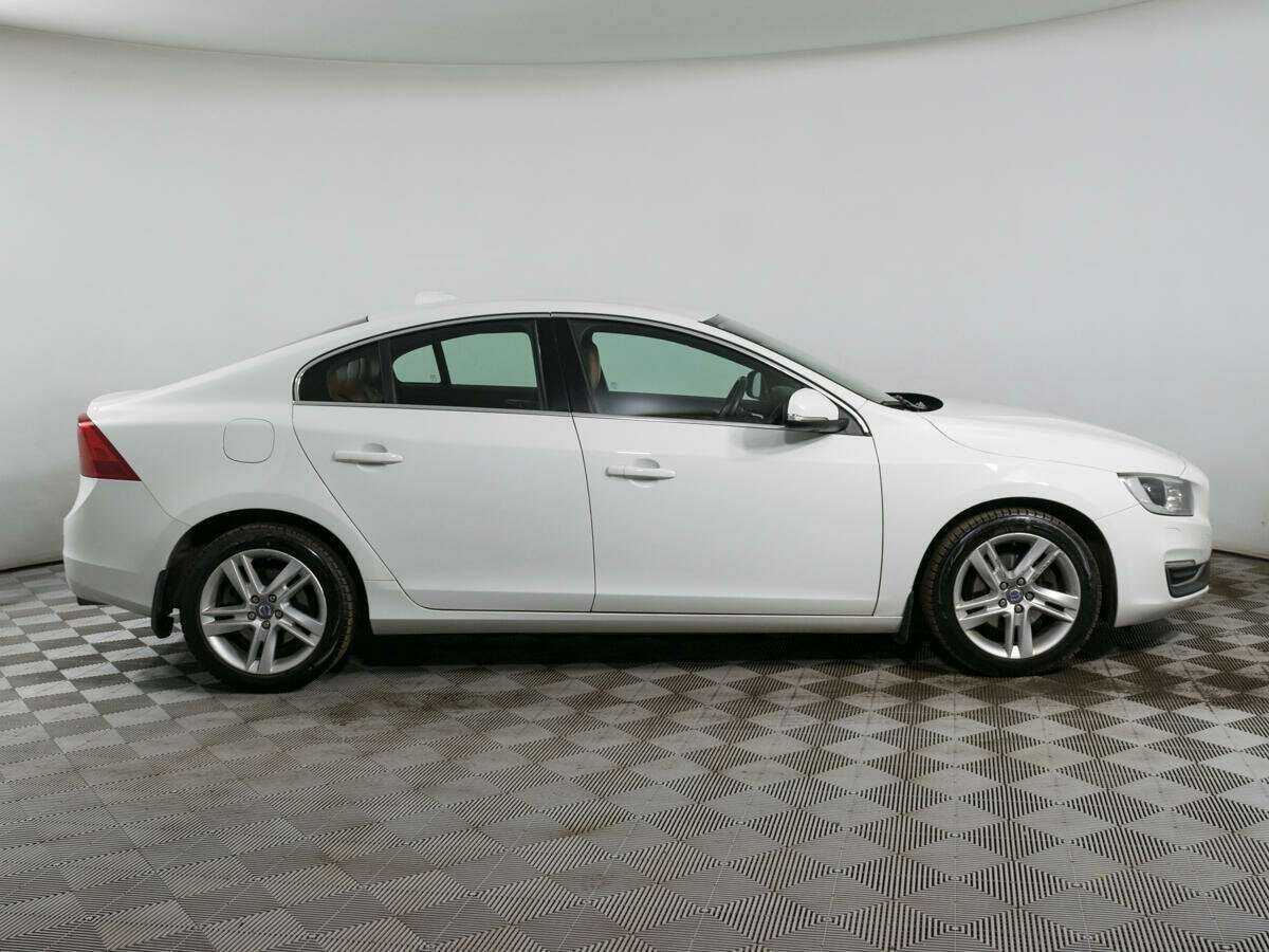 Volvo S60 с пробегом — 2014 год. Фото: #3