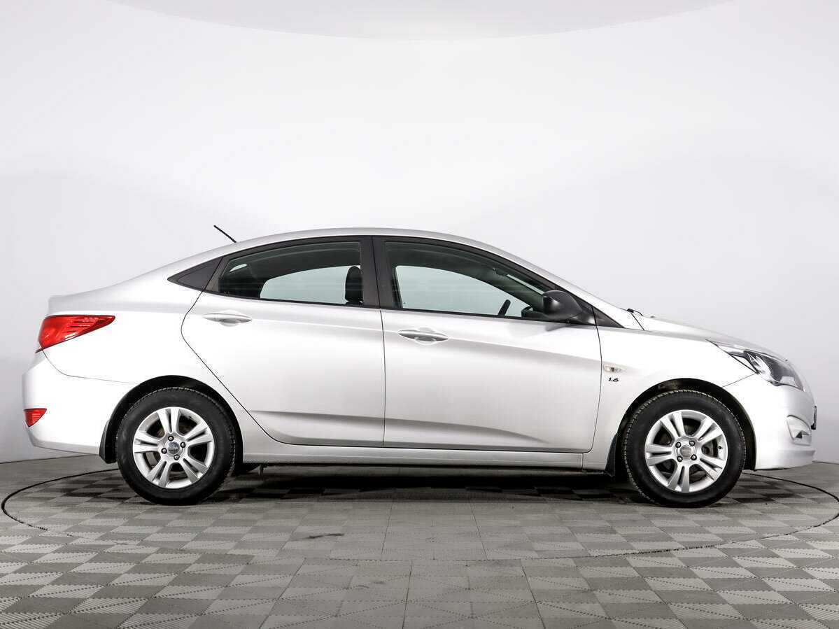 Hyundai Solaris с пробегом — 2016 год. Фото: #3