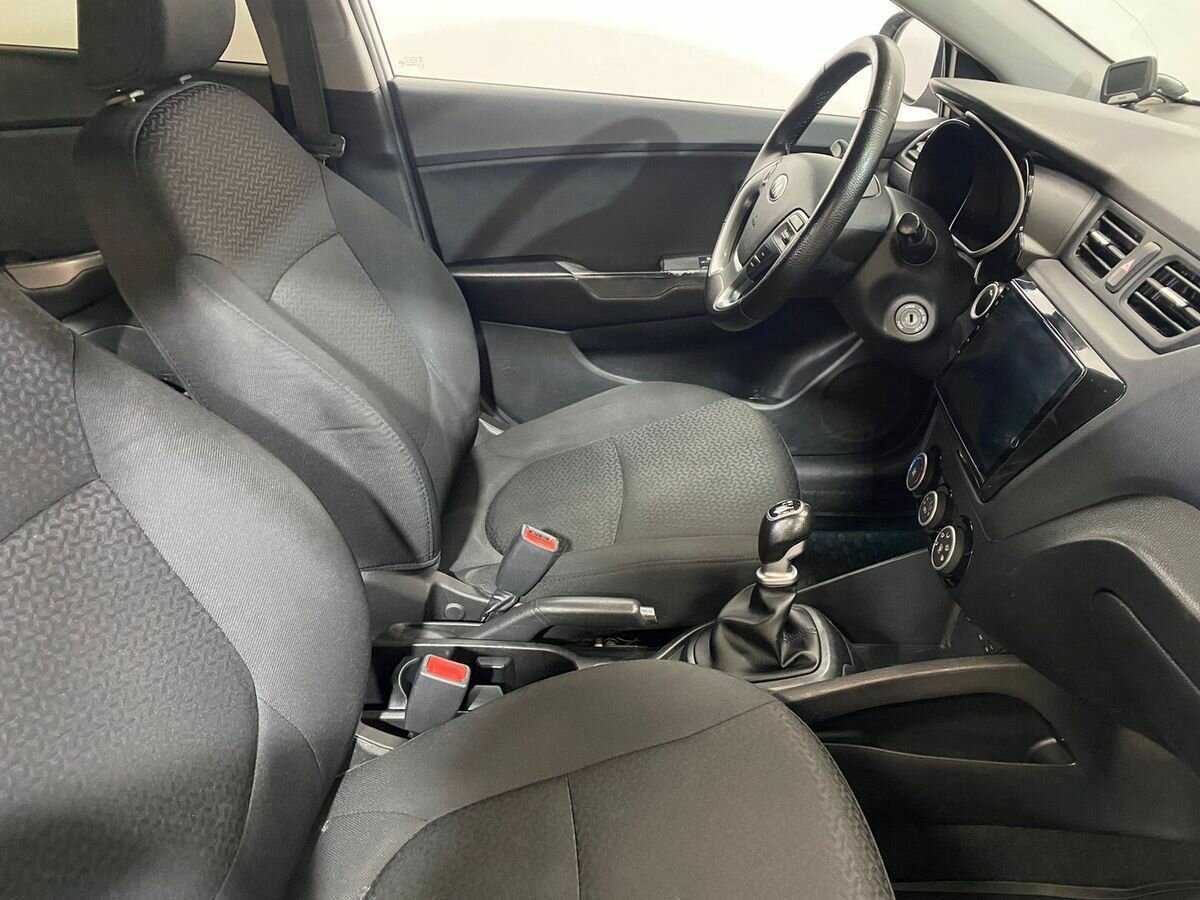 Kia Rio с пробегом — 2015 год. Фото: #9