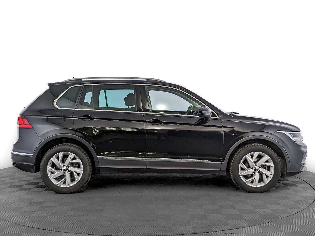 Volkswagen Tiguan с пробегом — 2021 год. Фото: #3