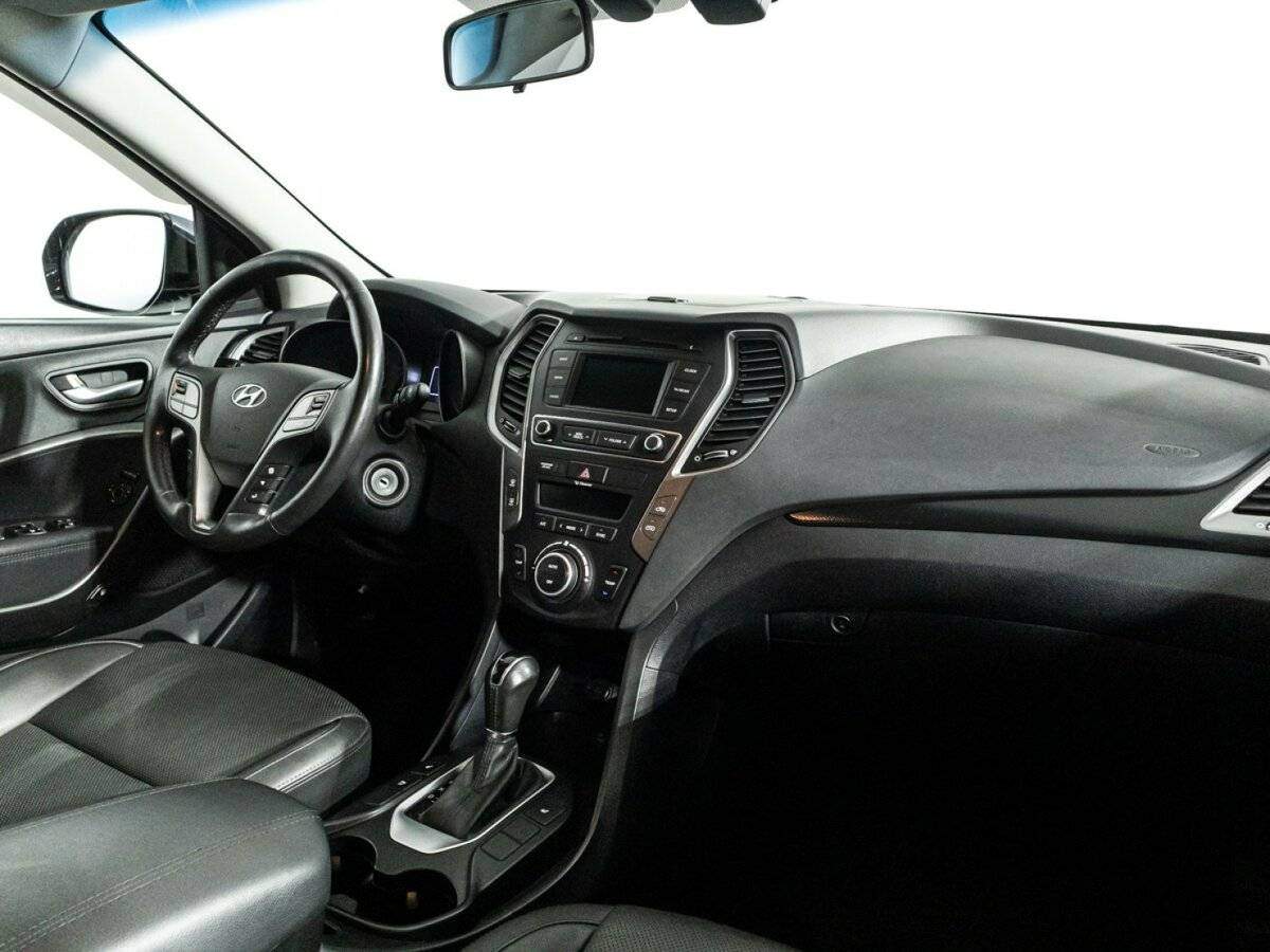 Hyundai Santa Fe с пробегом — 2016 год. Фото: #8