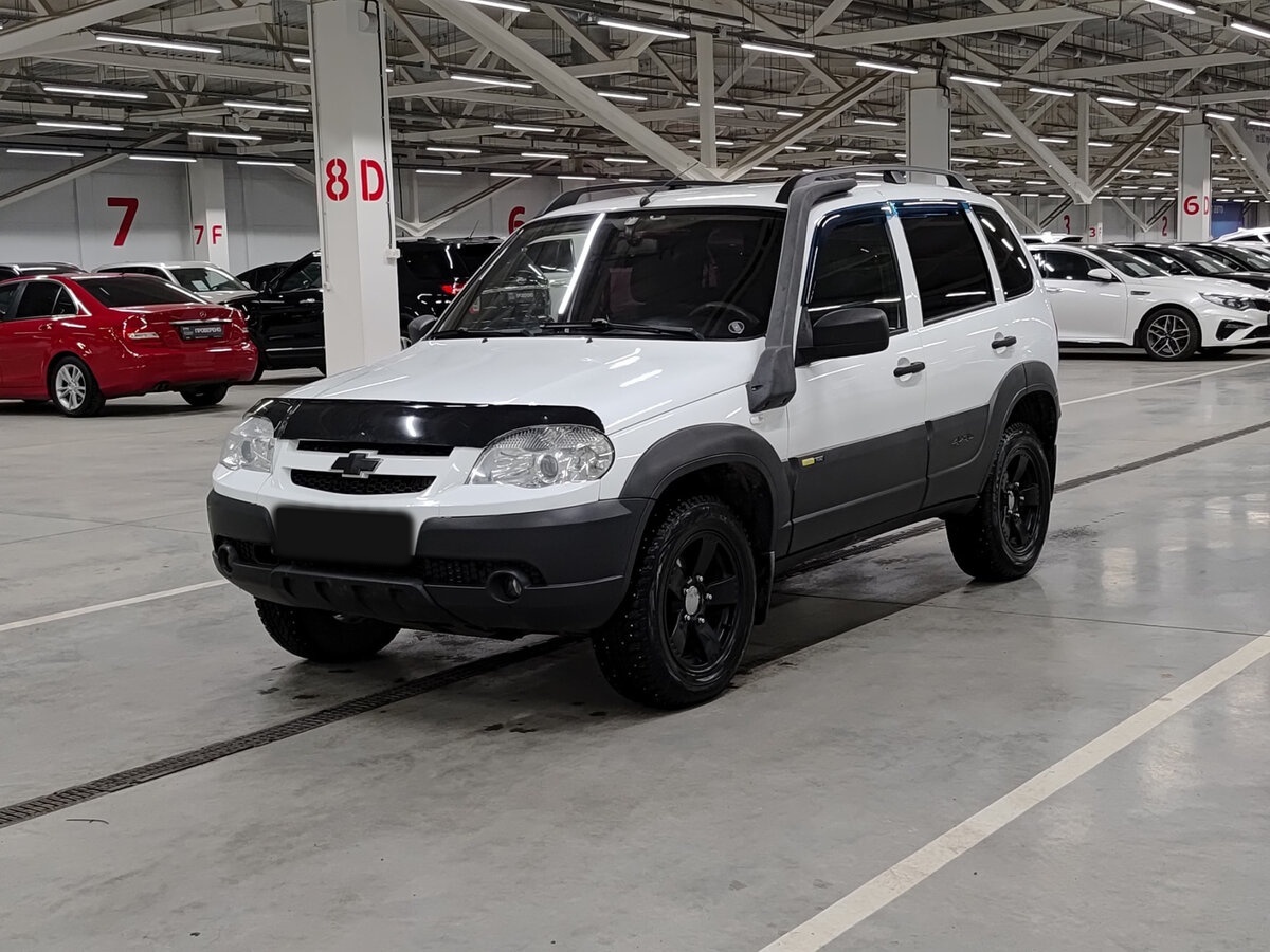 Chevrolet Niva с пробегом — 2017 год. Посмотреть фото