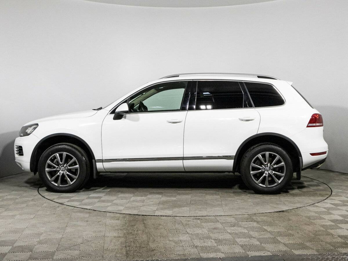 Volkswagen Touareg с пробегом — 2013 год. Фото: #7