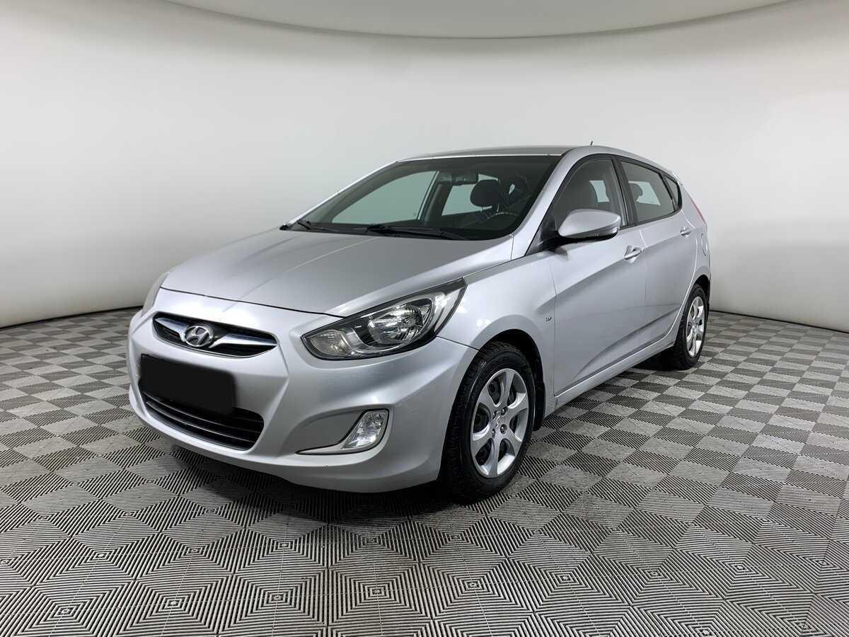 Hyundai Solaris с пробегом — 2012 год. Фото: #0