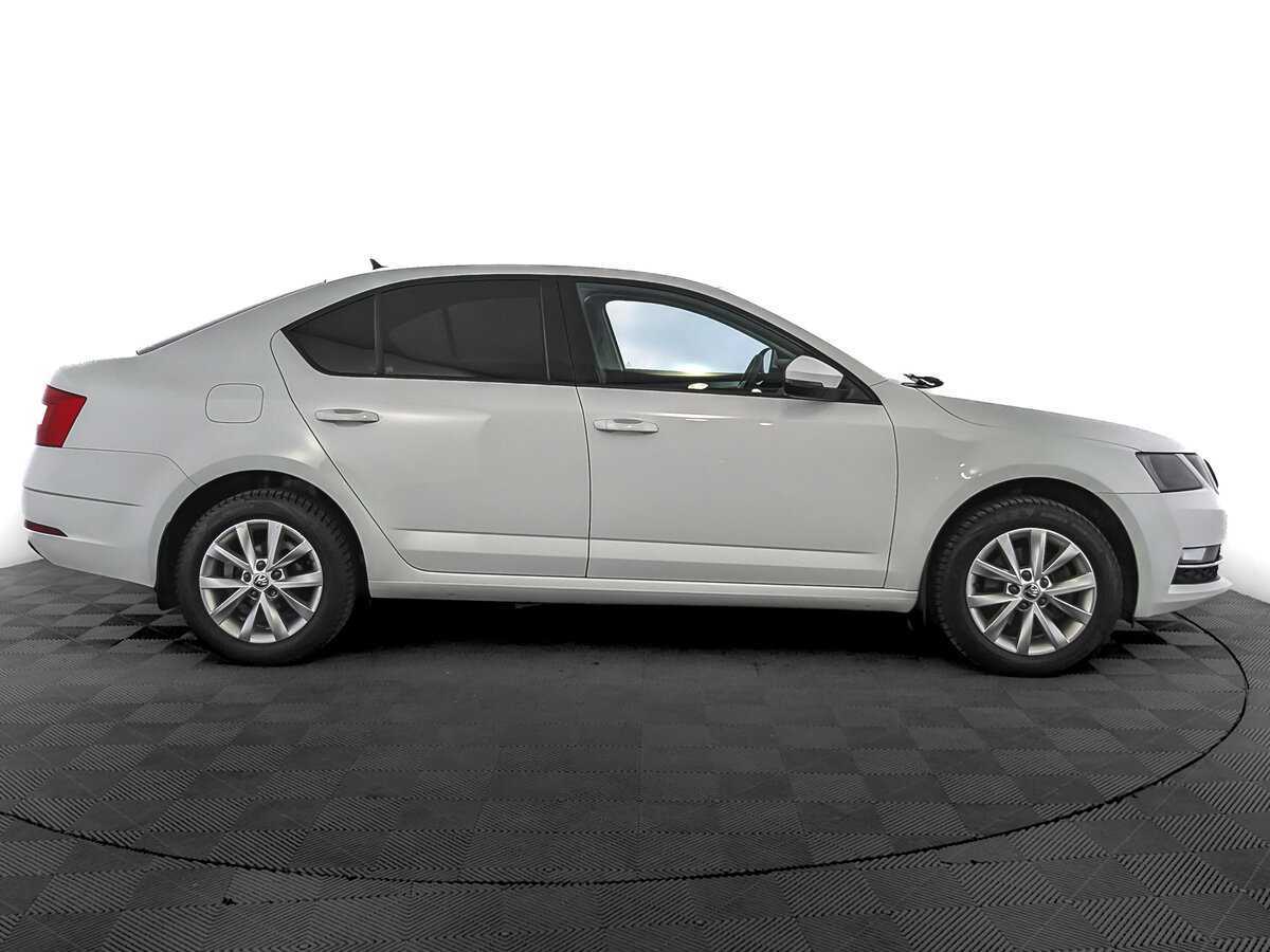 Skoda Octavia с пробегом — 2019 год. Фото: #3