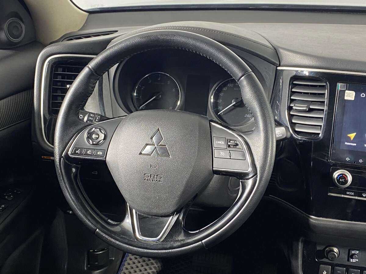 Mitsubishi Outlander с пробегом — 2021 год. Фото: #10