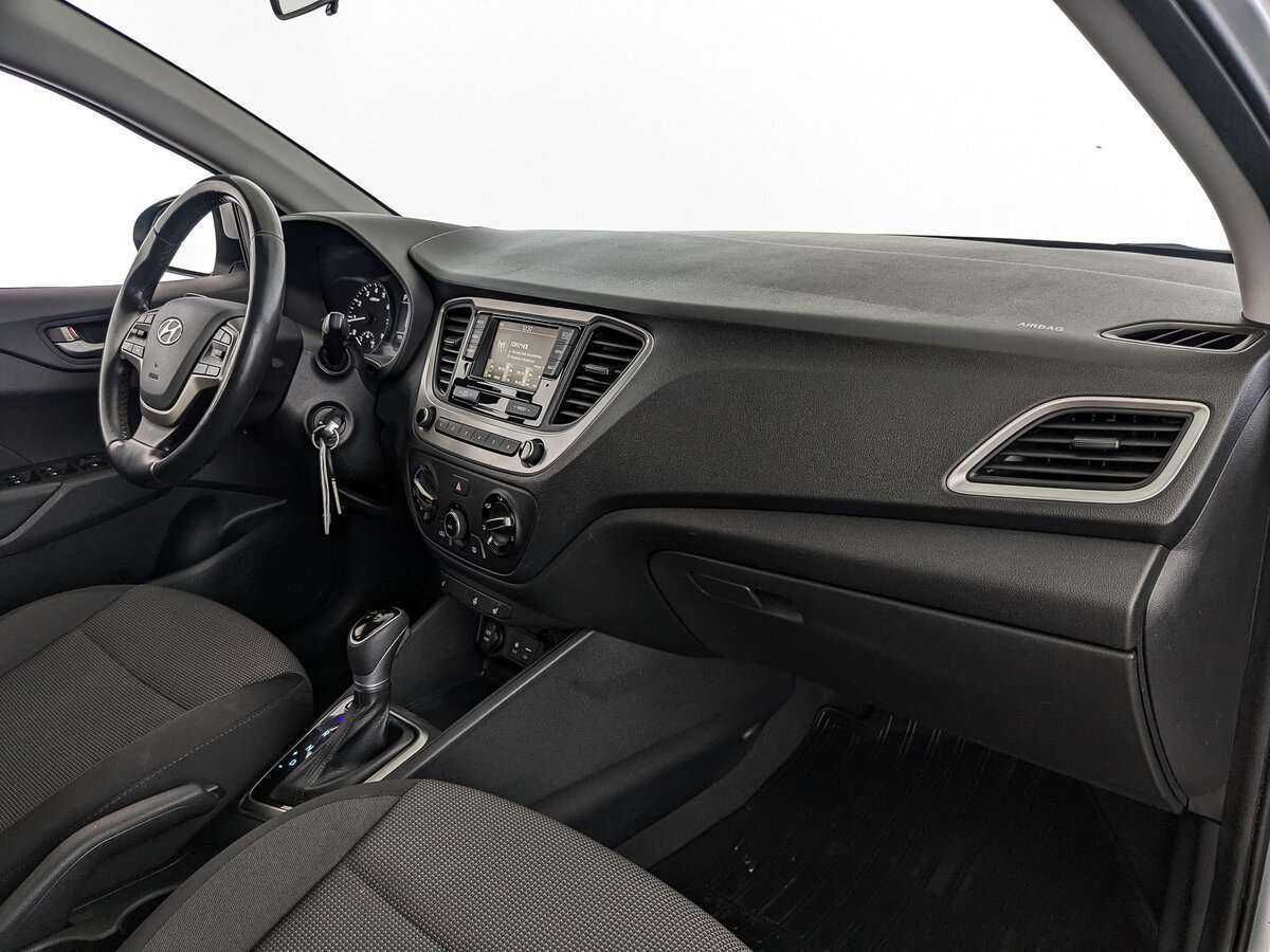 Hyundai Solaris с пробегом — 2018 год. Фото: #8