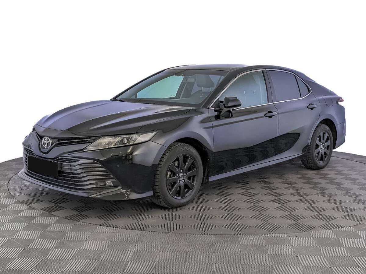 Toyota Camry с пробегом — 2019 год. Посмотреть фото